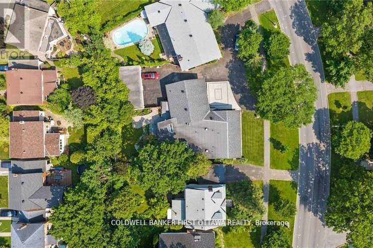 28395044/214-island-park-drive/westboro-north/ottawa/ontario/K1Y0A4_29