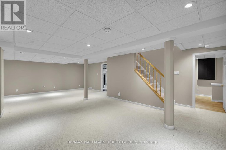 28637166/610-steller-street/fallingbrookpineridge/ottawa/ontario/K4A1N1_38