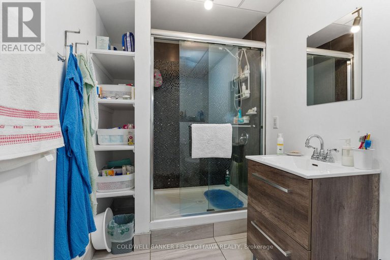 29209715/1623-claymor-avenue/carleton-heights/ottawa/ontario/K2C1T4_43