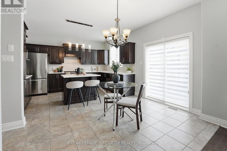 29633491/113-thivierge-court/town-of-rockland/clarence-rockland/ontario/K4K0E7_14