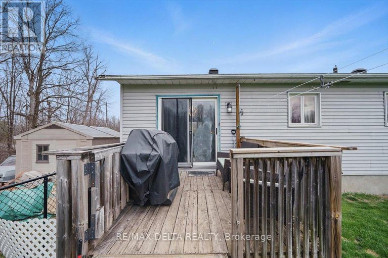 28221771/2622-gagne-road/clarencerockland-twp/clarence-rockland/ontario/K0A2A0_23
