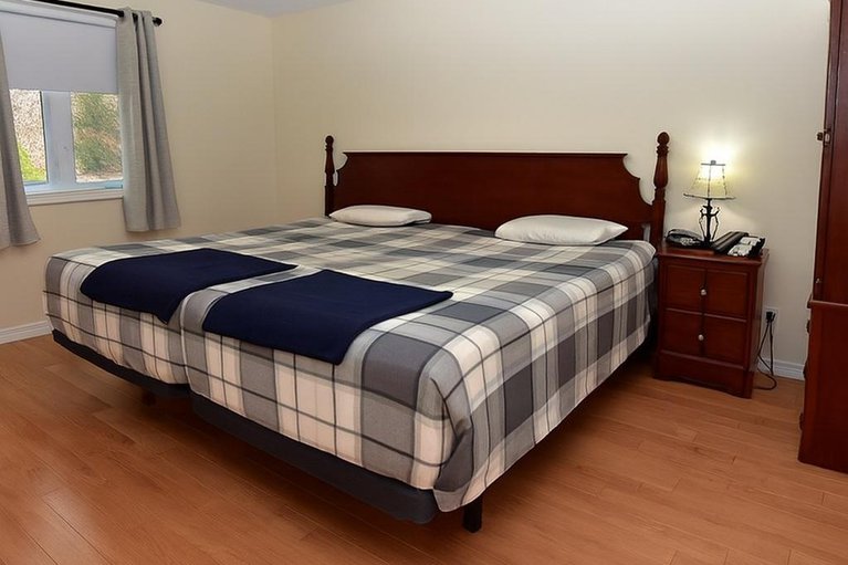 29135893/5516-meadowbrook-drive/iroquois/south-dundas/ontario/K0E1K0_12