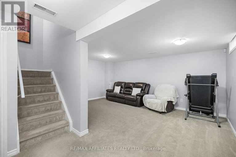 29175531/910-borland-drive/chatelaine-village/ottawa/ontario/K1E1X6_36