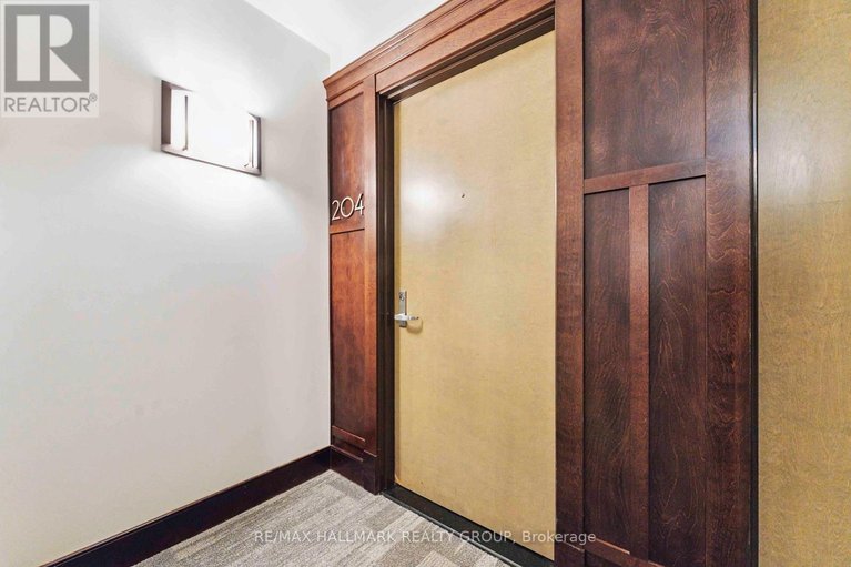 29569925/204-200-besserer-street/sandy-hill/ottawa/ontario/K1N0A7_6