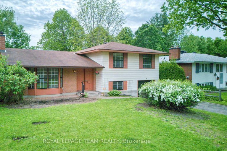 28412587/19-dayton-crescent/leslie-park/ottawa/ontario/K2H7N8_3