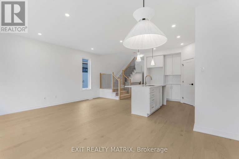 29349267/937-cologne-street/embrun/russell/ontario/K0A1W0_12