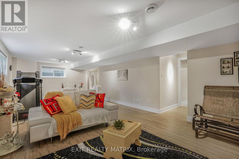 29622056/59-pilon-street/lorignal/champlain/ontario/K0B1K0_24