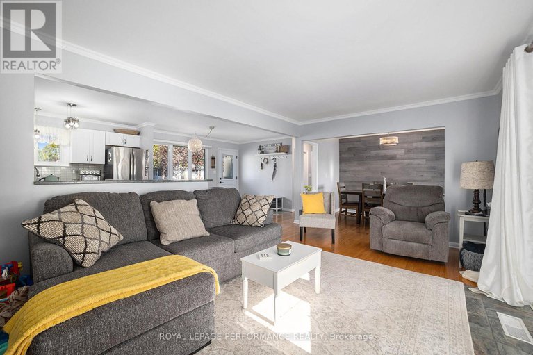 28983039/70-st-lawrence-street/ingleside/south-stormont/ontario/K0C1M0_9