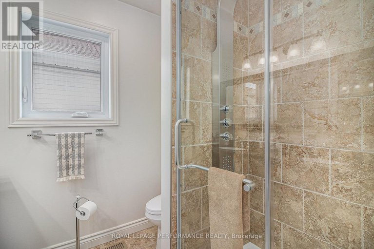 28727243/887-bideford-street/fallingbrookridgemount/ottawa/ontario/K4A2C4_19