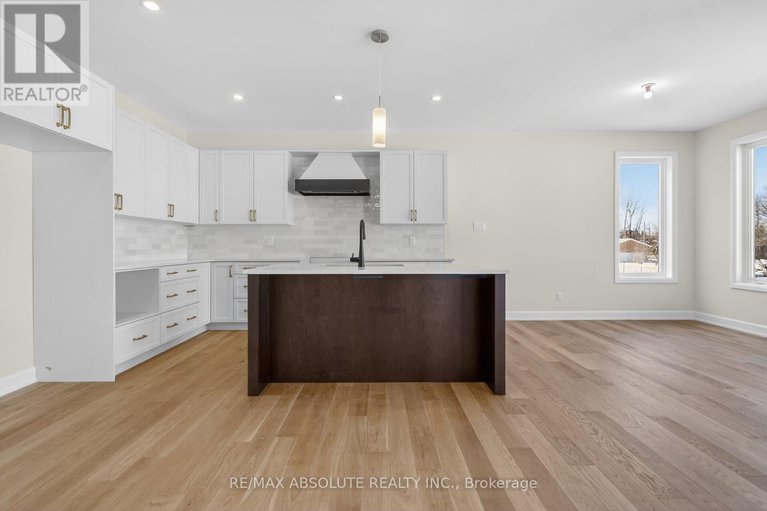 29285479/662-fisher-street/north-grenville-twp-kemptville-south/north-grenville/ontario/K0G1J0_15