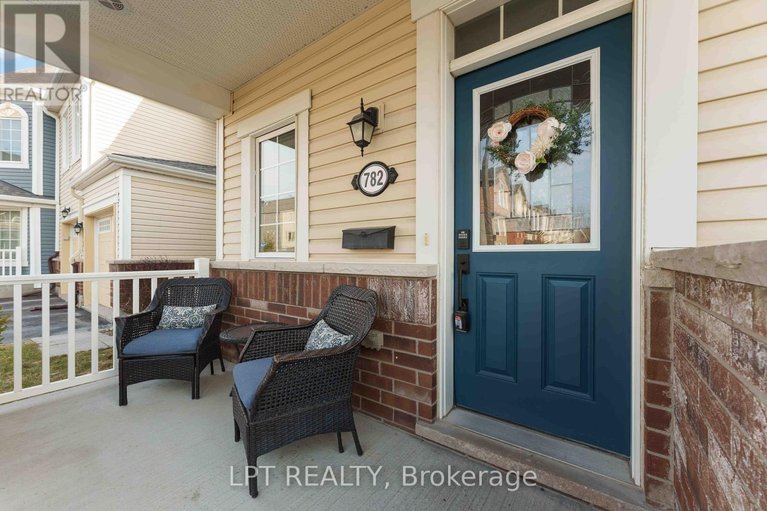 29586146/782-maloja-way/stittsville-north/ottawa/ontario/K2S1B9_2