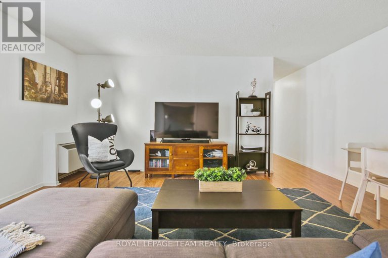 28399342/701-141-somerset-street-w/ottawa-centregolden-triangle/ottawa/ontario/K2P2H1_12