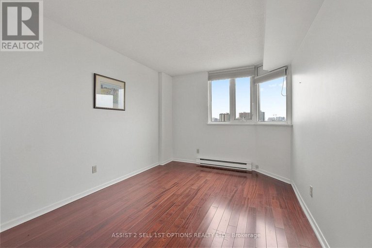 29548109/807-1500-riverside-drive/riverview-park/ottawa/ontario/K1G4J4_24