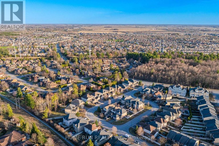 29657070/131-kinghaven-crescent/bridlewood/ottawa/ontario/K2M0C3_2