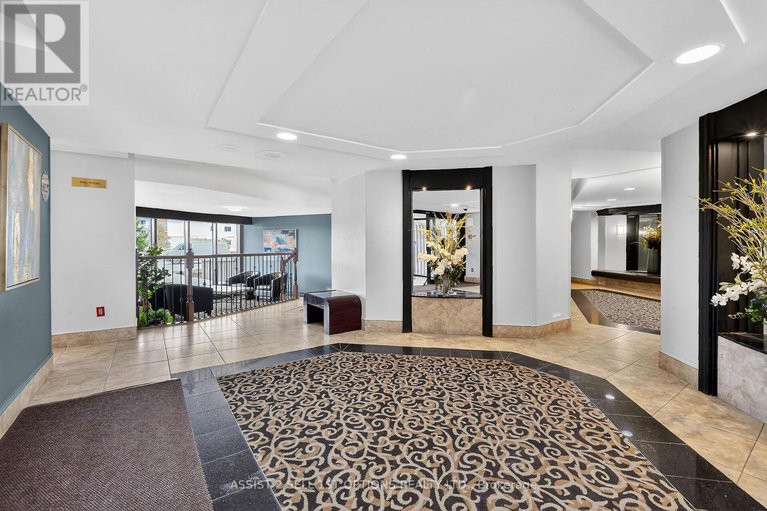 29386575/103-1081-ambleside-drive/woodroffe/ottawa/ontario/K2B8C8_2