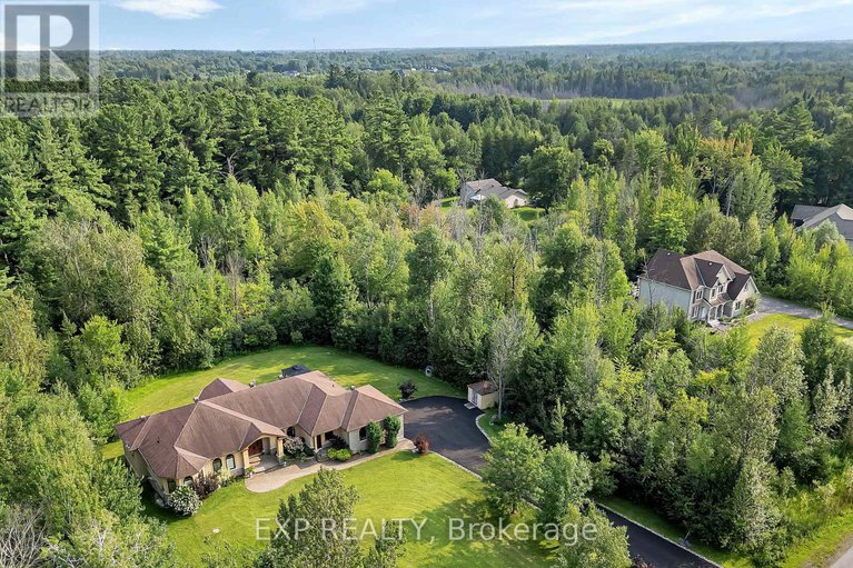 28473825/104-sentinel-pine-way/huntley-ward-south-east/ottawa/ontario/K0A1L0_44