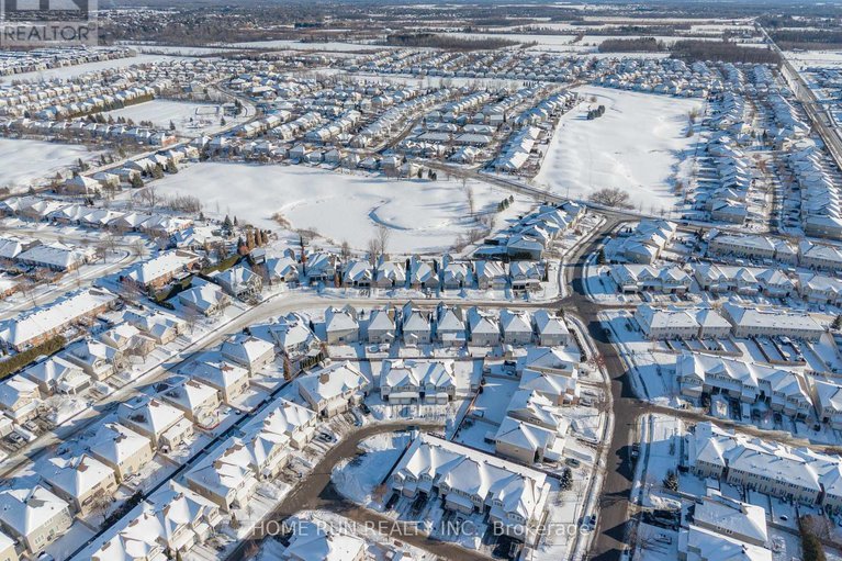 29333513/636-pamplona-private/stonebridge/ottawa/ontario/K2J5T4_93