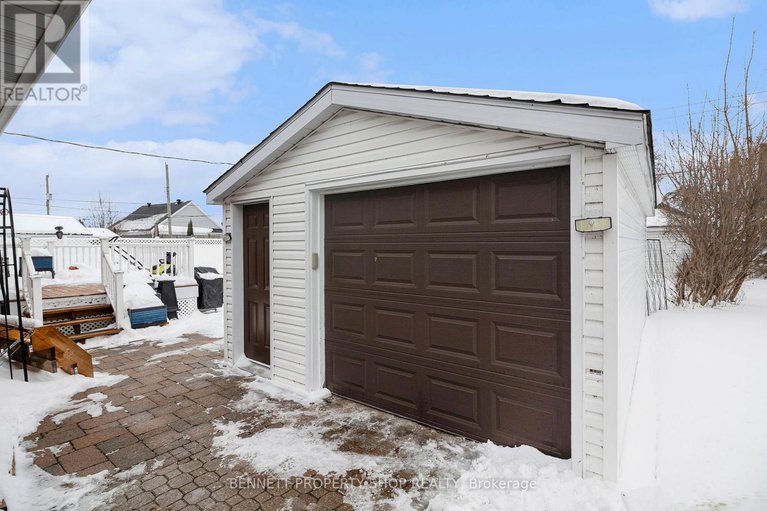 29242248/71-kyle-drive/morrisburg/south-dundas/ontario/K0C1X0_25