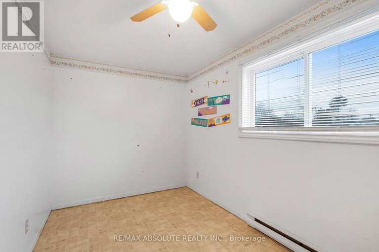 29414978/366-charron-street/town-of-rockland/clarence-rockland/ontario/K4K1B2_12