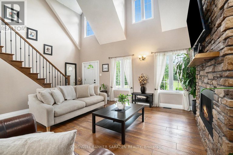 28589212/8289-rodney-farm-drive/osgoode-twp-north-of-reg-rd-6/ottawa/ontario/K0A2P0_10