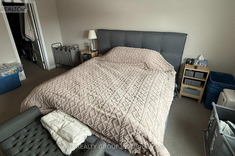 29416136/821-cedar-creek-drive/blossom-parkkemp-parkfindlay-creek/ottawa/ontario/K1T0B3_25