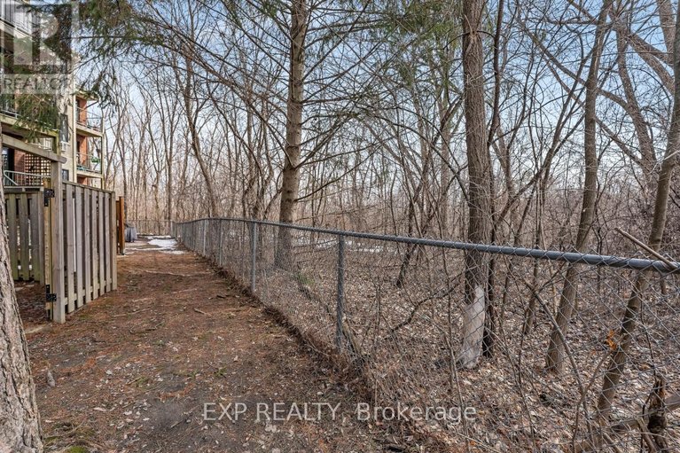 29666454/45-crispin-private/manor-park/ottawa/ontario/K1K2T7_30