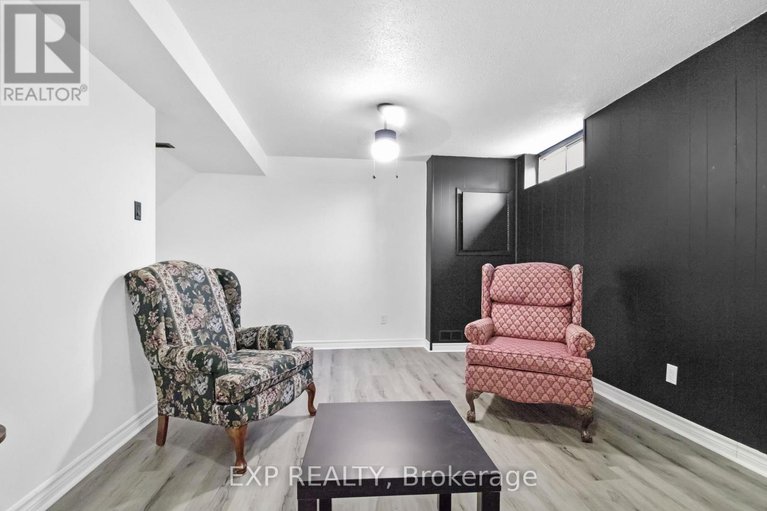 29214218/1a-vanessa-terrace/pheasant-run/ottawa/ontario/K2J1Y2_23