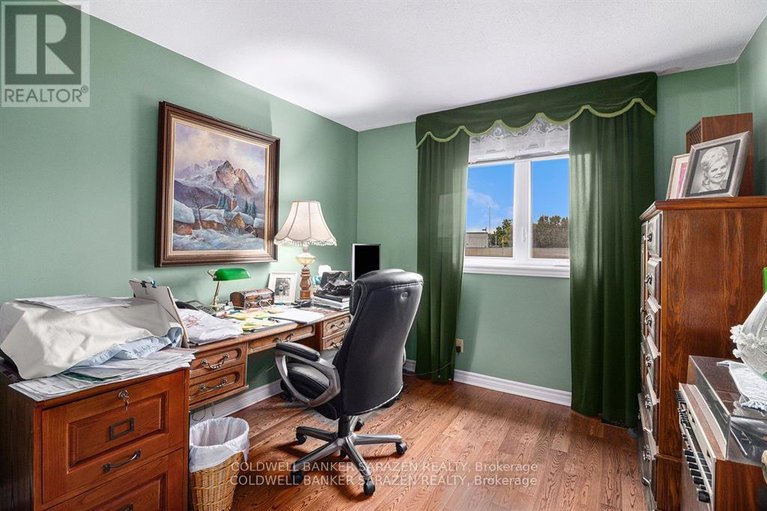 29477070/557-latour-crescent/fallingbrookgardenway-south/ottawa/ontario/K4A1N6_9