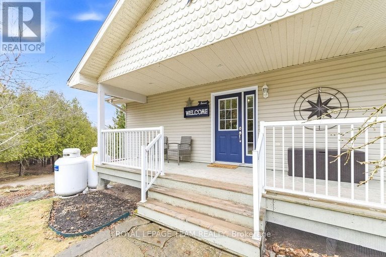 29617709/5195-mcdonalds-corners-road/lanark-highlands-dalhousie-twp/lanark-highlands/ontario/K0G1M0_6