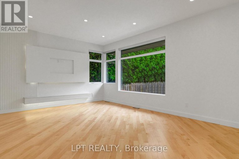 29173941/298-crestview-road/alta-vistafaircrest-heights/ottawa/ontario/K1H5G6_14