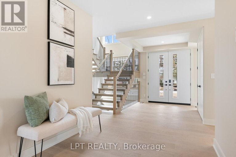 29686739/400-ashbee-court/manotick-village-manotick-estates/ottawa/ontario/K4M0A8_3