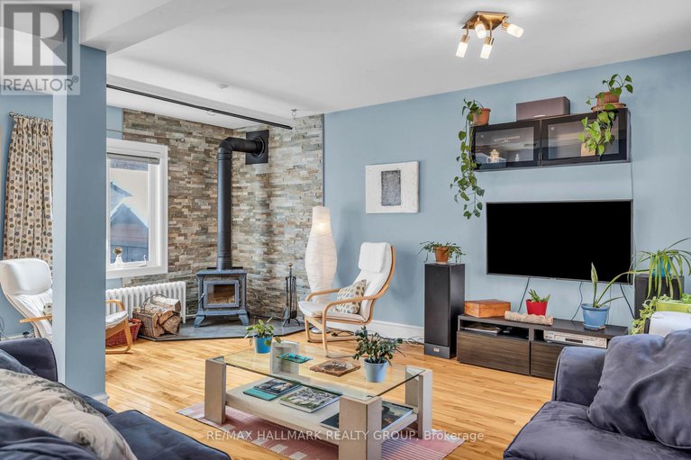 28281050/396-daly-avenue/sandy-hill/ottawa/ontario/K1N6H2_14