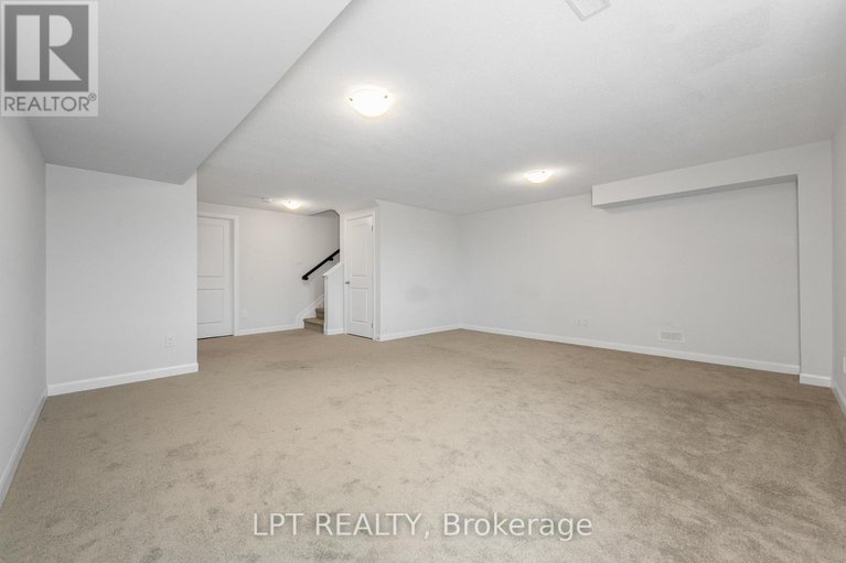 28716756/105-teelin-circle/half-moon-bay/ottawa/ontario/K2J6V1_24