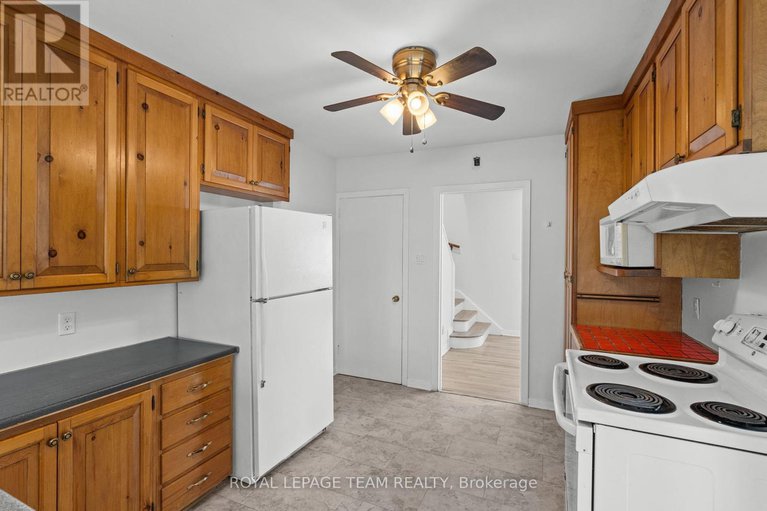 28651441/334-queen-mary-street/overbrookcastle-heights/ottawa/ontario/K1K1W9_13