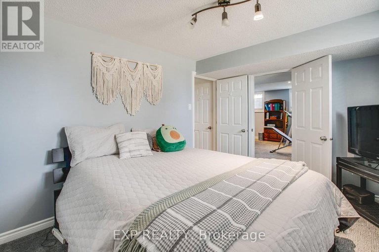 29598787/6645-tommary-drive/greely/ottawa/ontario/K4P1G8_31