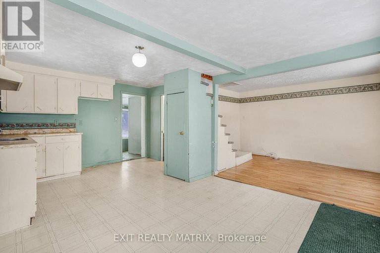 29100289/29-peter-street/lorignal/champlain/ontario/K0B1K0_11