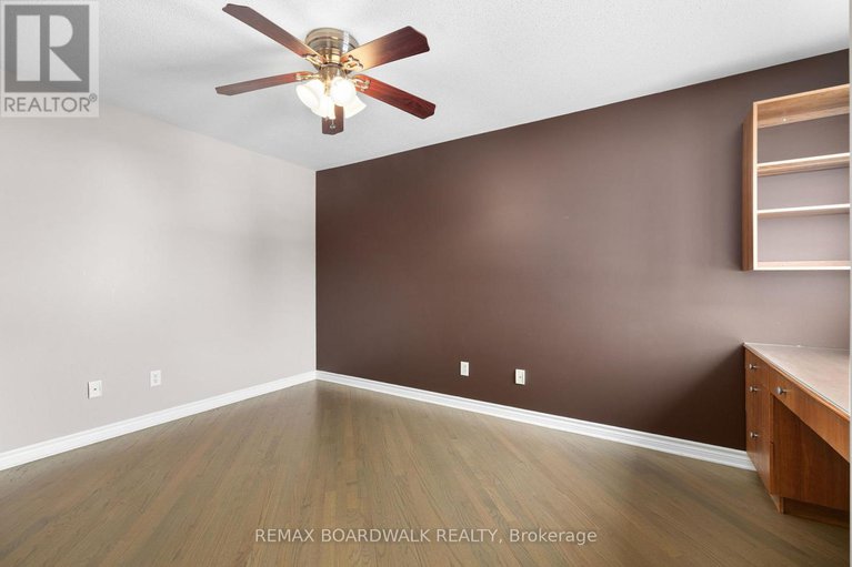 29430897/2128-rexton-street/avalon-east/ottawa/ontario/K4A4K7_33