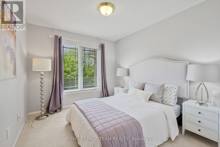 28334398/2072-dunollie-crescent/morgans-grantsouth-march/ottawa/ontario/K2W1H6_33