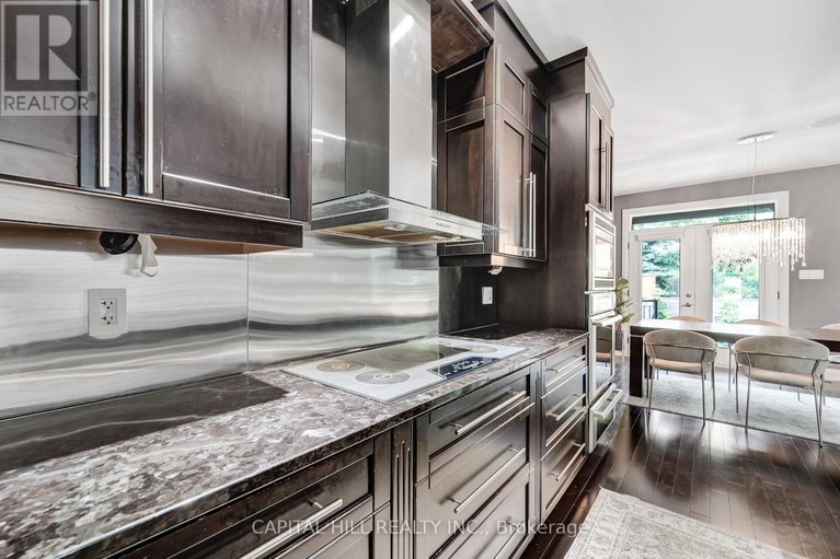 28598588/71-eleanor-drive/city-viewskylinefisher-heightsparkwood-hills/ottawa/ontario/K2E6A1_26