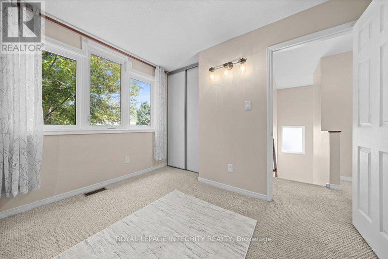 28813112/3759-autumnwood-street/emerald-woodssawmill-creek/ottawa/ontario/K1T2G7_24