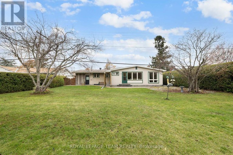 29081849/11-cherrywood-drive/arbeatha-park/ottawa/ontario/K2H6H1_39