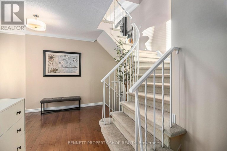 29050384/1865-leclair-crescent/queenswood-heights-south/ottawa/ontario/K1E3S2_15