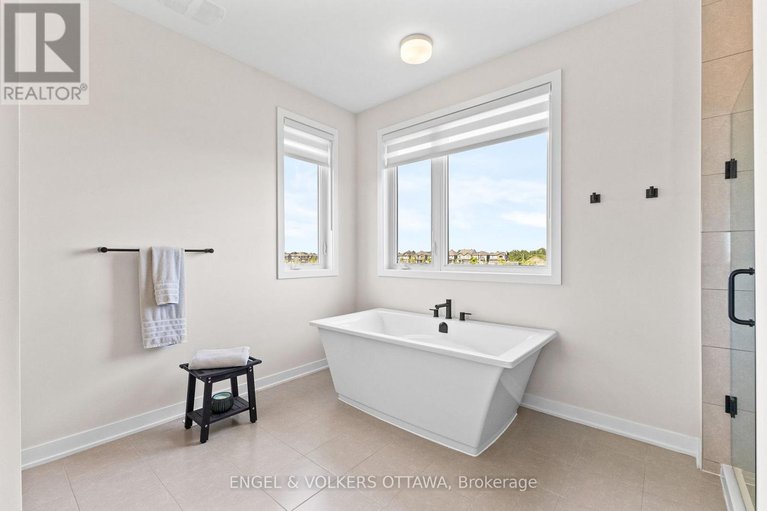 28758324/119-green-ash-avenue/goulbourn-twp-from-franktown-rdsouth-to-rideau/ottawa/ontario/K0A2Z0_28