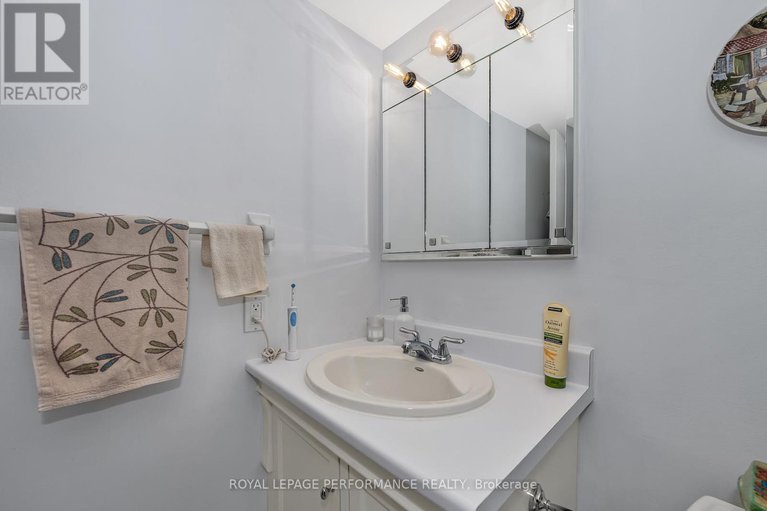 29167594/903-200-lafontaine-avenue/vanier/ottawa/ontario/K1L8K8_25