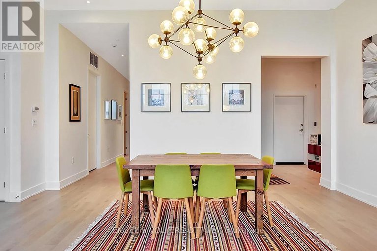 29345321/202-12-stirling-avenue/hintonburg/ottawa/ontario/K1Y1P8_19