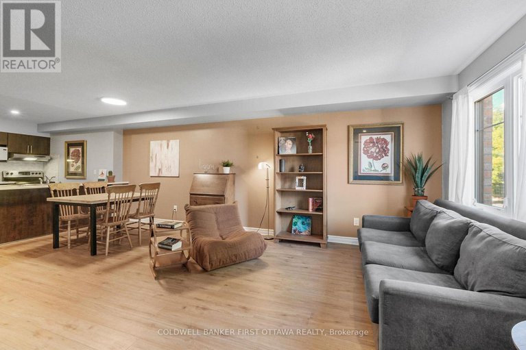28944780/a-283-titanium-private-n/convent-glen-north/ottawa/ontario/K1C0A5_7