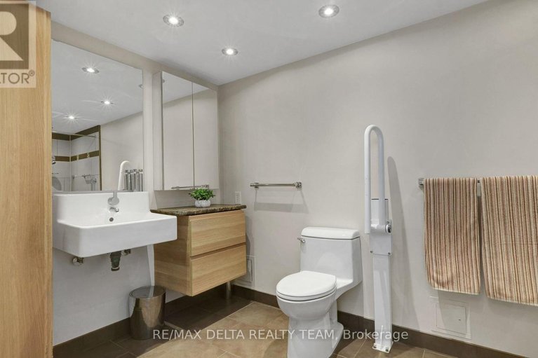 29672097/1001-555-brittany-drive/viscount-alexander-park/ottawa/ontario/K1K4C5_20