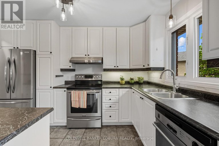 28923083/72-dr-gordon-crescent/kemptville/north-grenville/ontario/K0G1J0_6