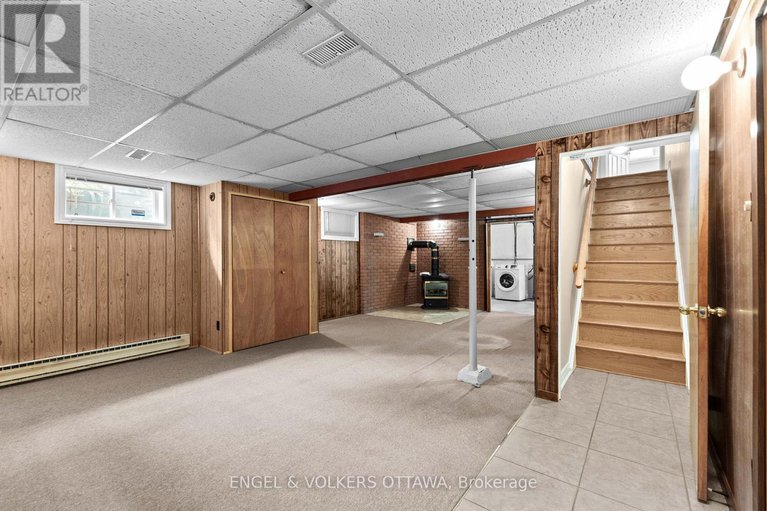 28797761/28-parker-avenue/meadowlandscrestview/ottawa/ontario/K2G3A7_30