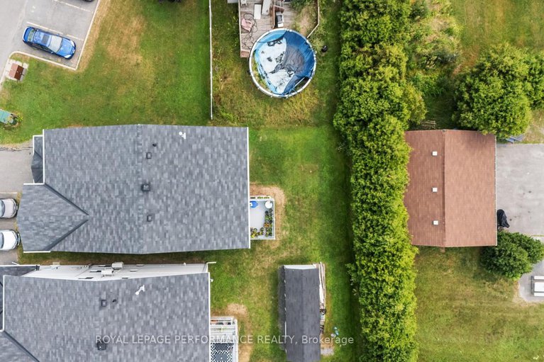 28779924/1c-75-lapointe-boulevard/embrun/russell/ontario/K0A1W0_5
